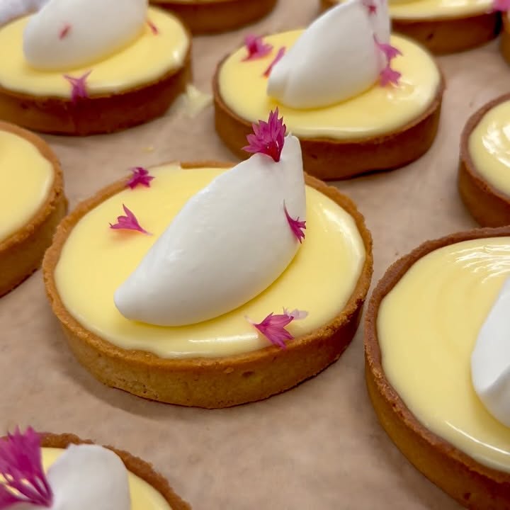 Lemon tart — when life gives you lemons